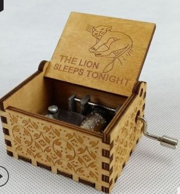 Lion King - The Lion Sleeps Tonight - Wooden Music Box - Wood Color
